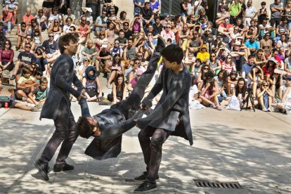 Un espectacle de carrer en una edició anterior de FiraTàrrega