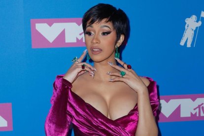 La rapera neoyorquino-dominicana Cardi B, a su llegada al Radio City Music Hall de Nueva York.