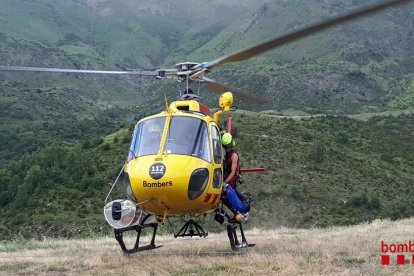 Imagen de archivo de un helicóptero de Bomberos. 