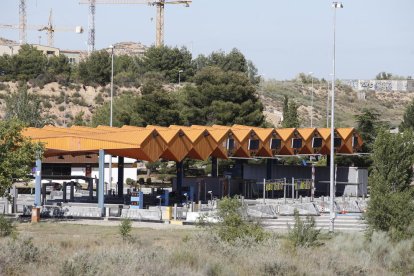 El peaje de la autopista AP-2 en Lleida ciudad. 