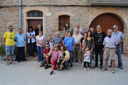 Una de las muestras de apoyo que recibió la familia en el núcleo de Lluçars. 