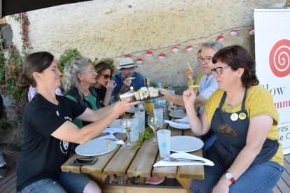 La jornada gastronómica tuvo lugar en el Espai de Tast del Mas d’Eroles de Adrall.