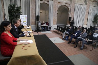 Mayor Zaragoza, a l’intervenir al fòrum.