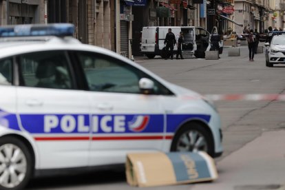 La policia va reaccionar amb controls a la ciutat tot just conèixer-se l’atac.