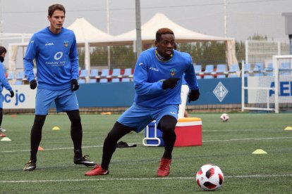 Un momento de la primera sesión de entrenamiento del año, que el Lleida hizo ayer.