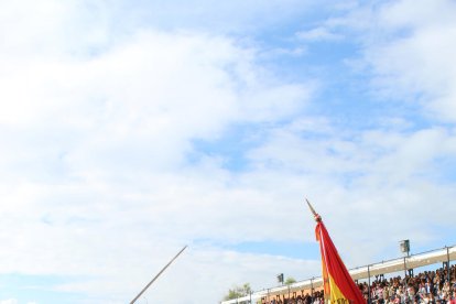 Un dels moments de la jura de bandera ahir a Talarn.