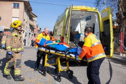 L’anciana va ser traslladada a l’hospital d’Igualada.