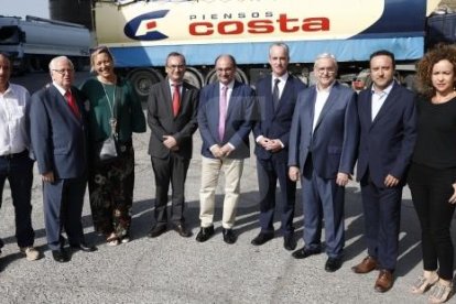 El Presidente de Aragón, Javier Lambán, y la consejera de Economía, Industria y Empleo, Marta Gastón, mantienen una reunión de trabajo con el Grupo Costa en Fraga para conocer sus planes empresariales