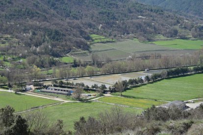 Plan de saneamiento  -  El Plan de Saneamiento de Aguas Residuales de la Agència Catalana de l’Aigua prevé mejorar  y remodelar equipamientos que ya están operativos, como el de Montferrer (en la imagen). En este sentido, la Alta Ribagorça y  ...