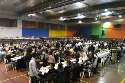 Algunos de los asistentes a la cena organizada en Artesa de Segre.