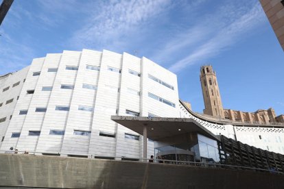 Vista de la seu dels jutjats de Lleida al Canyeret.