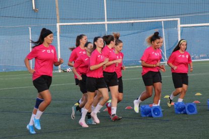 Jugadores de l’AEM dijous passat a l’inici de la pretemporada.