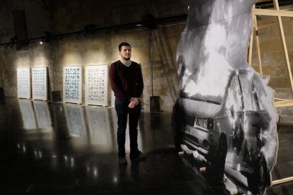 La Sala Gòtica de l’Institut d’Estudis Ilerdencs va acollir ahir la inauguració de la instal·lació ‘Negativeland’.