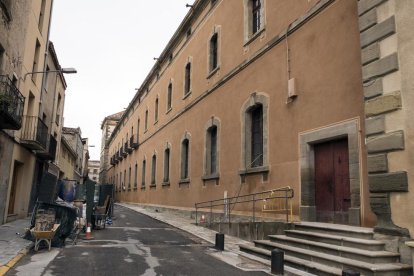 La façana de la Universitat que s’ha remodelat.