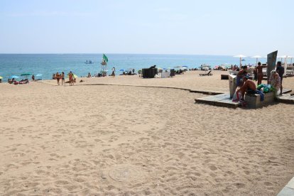 Imatge de la platja platja Gran, on va tenir lloc la violació múltiple ahir a la matinada.