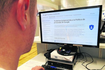 Empreses i gegants tecnològics han canviat les seues polítiques de privacitat per donar més protecció.