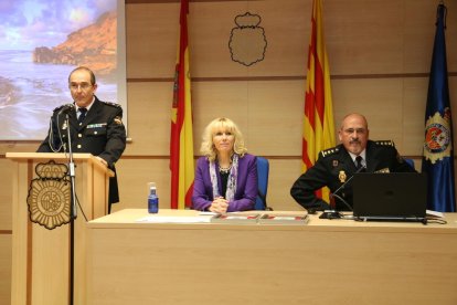 Manso y Fortuny en el polémico 192 aniversario de la Policía. 