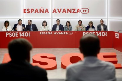 Reunió de la comissió executiva federal del PSOE, ahir, a Madrid.