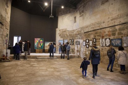 L’antiga església de Penelles va obrir ahir per primera vegada com a sala d’exposicions després que l’ajuntament la rehabilités per donar-li aquest nou ús.