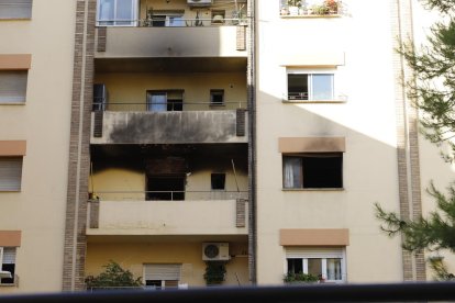 El pis del carrer Riu Francolí, a Cappont, després de l’incendi.