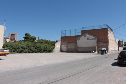 El solar donde se construirá el nuevo teatro municipal.