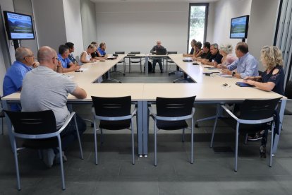 Un momento durante la reunión de la asamblea del Geoparc ayer.