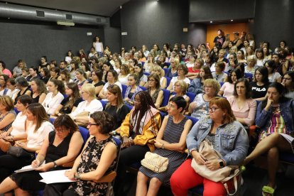 Charla sobre el aprendizaje para iniciar el curso de las escuelas ‘bressol’