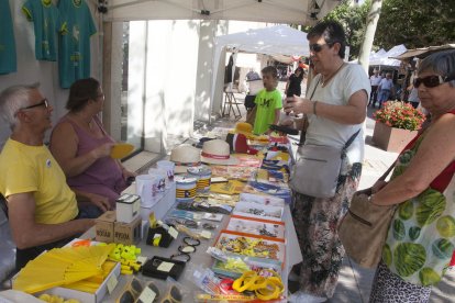 La parada de Tàrrega per la Independència en el mercado de ayer.