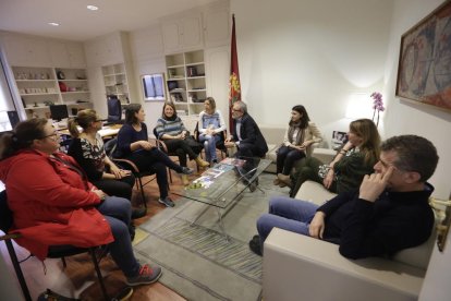 Les Ampes dels col·legis de Cappont es van reunir ahir amb Larrosa.