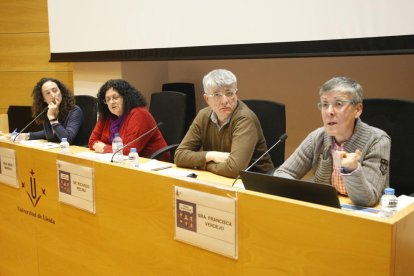 Un moment de la jornada sobre víctimes de violència de gènere i treball, ahir a la UdL.