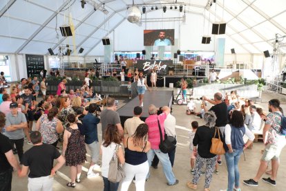 Festa solidària a la discoteca Biloba de Lleida