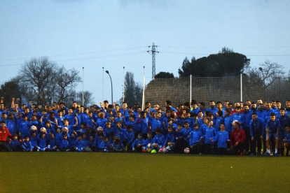 Entrenamiento conjunto de la primera plantilla y los jugadores de la base del Lleida 