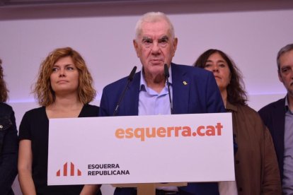 El candidato de ERC a la alcaldía de Barcelona, Ernest Maragall, ayer, después de la reunión con Colau.