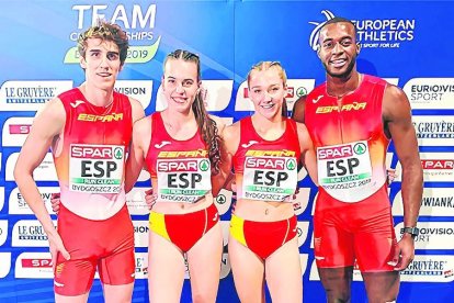 Bernat Erta bat el rècord d’Espanya amb l’equip de 4x400