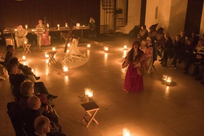 ‘Les Veus Silents’ de La Passió Medieval de Cervera en la Universitat.