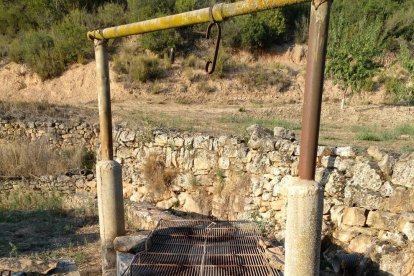 Tapen un pou perillós a les Garrigues