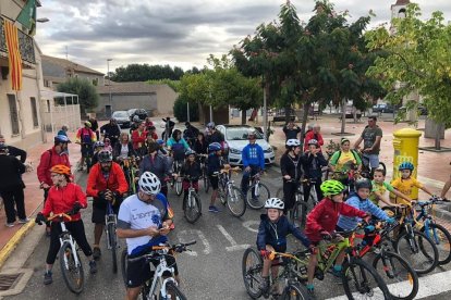 Vista dels participants a la bicicletada popular celebrada dimecres a Vila-sana.