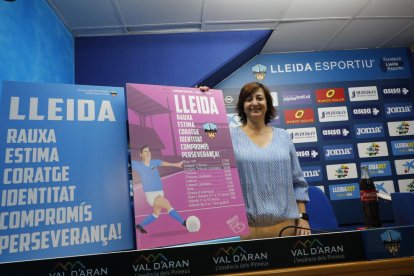 La directiva Montse Balaguer fue la encargada de presentar ayer la nueva campaña de abonados.