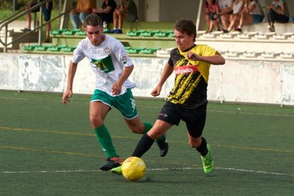 Una acció del partit entre el Balàfia B i el Rialp. 