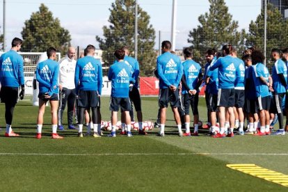 Primer entrenament de Zidane, que cobrarà dotze milions anuals