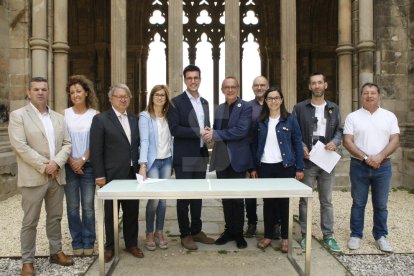 La signatura de l'acord ha tingut lloc a la Seu Vella.