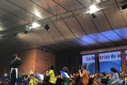 El concierto se llevó a cabo en el pabellón de Bellvís. 