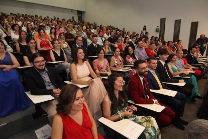 El acto de graduación de los primeros 44 titulados en Veterinaria y Ciencia y Producción Animal de la UdL.