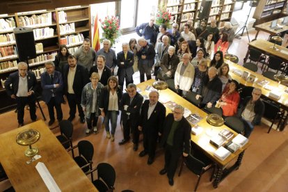 La rehabilitada biblioteca de l’IEI va acollir ahir la tradicional recepció institucional a escriptors.