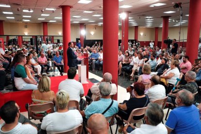 José Luis Ábalos en su intervención en un acto en Burjassot.