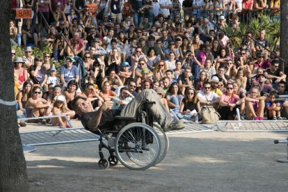 L’actor lleidatà Ferran Orobitg, membre de Fadunito, va estrenar aquest solo a FiraTàrrega 2017.