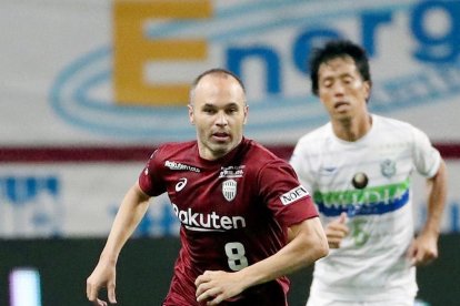 Iniesta, en su primer partido con el Vissel Kobe japonés.