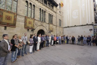 El minut de silenci a la plaça Paeria contra la violència masclista.