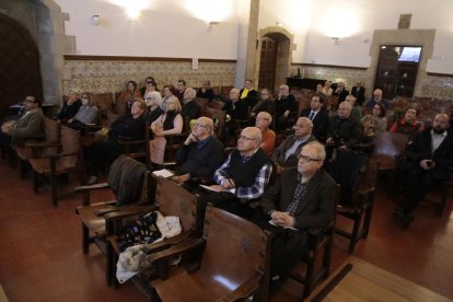 El IEI acogió ayer la asamblea de los Amics de la Seu Vella. 