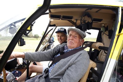 Joan Mata Pijuan, ‘el Tato’, es va divertir a bord de l’helicòpter del programa, durant el rodatge.